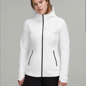 Lululemon Cross Chill Jacket size 8 white— like new!!